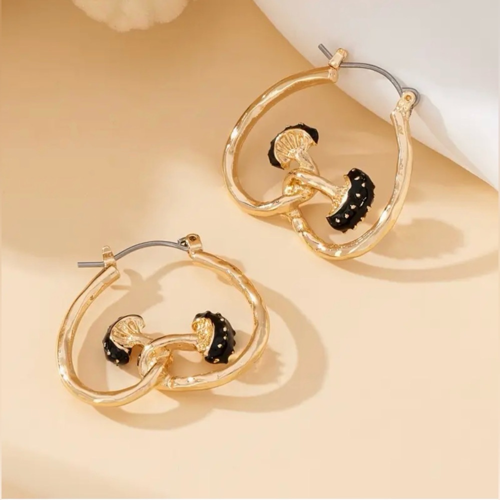 Mushroom Bohemian Hoop Earrings New - Picture 3 of 3